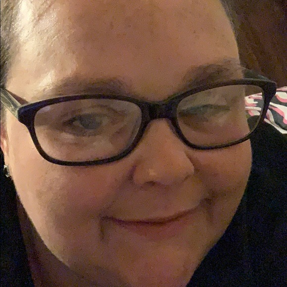 Meet your Posher, Ginny - Picture 1 of 1